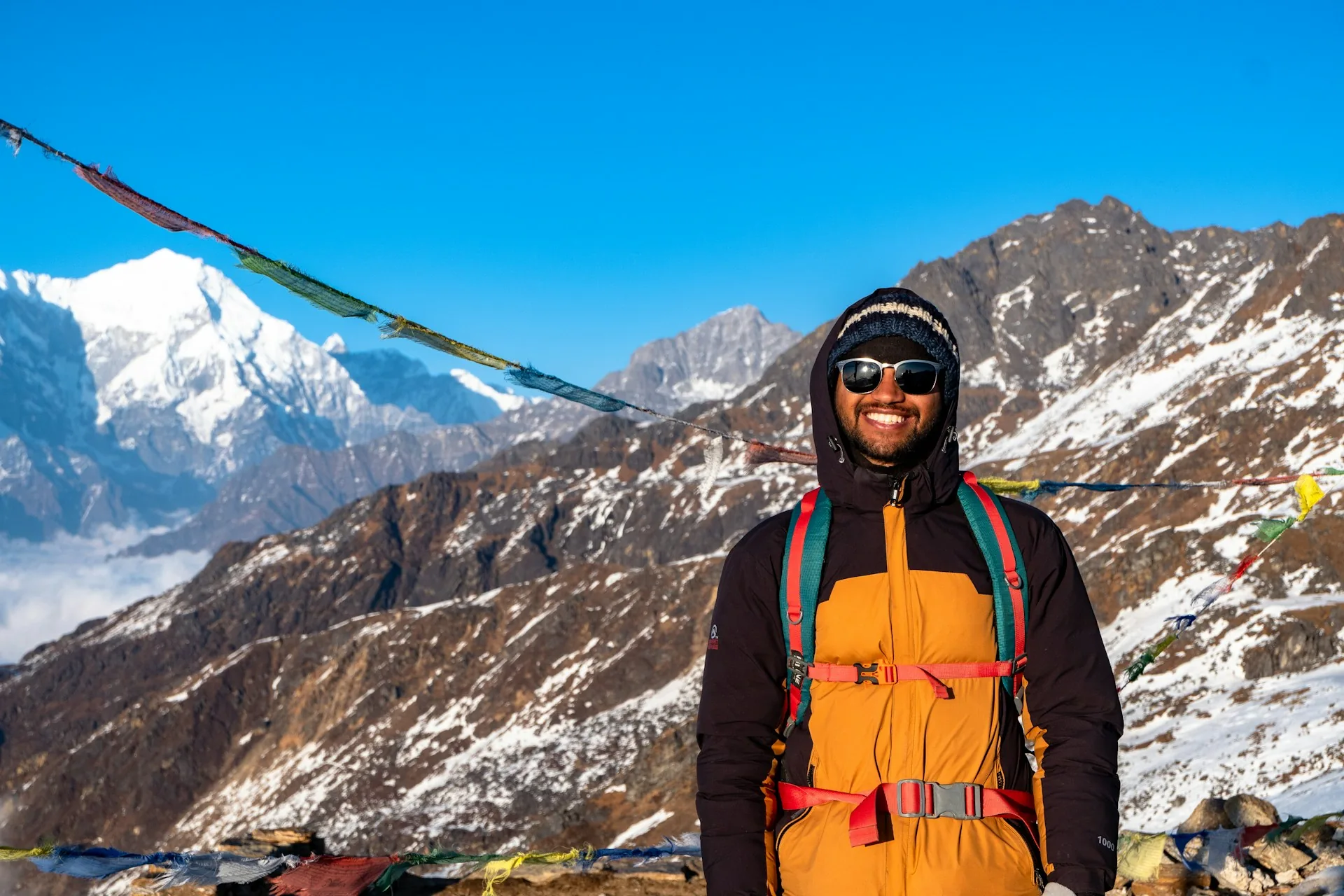 Trekker approaching Gosaikunda